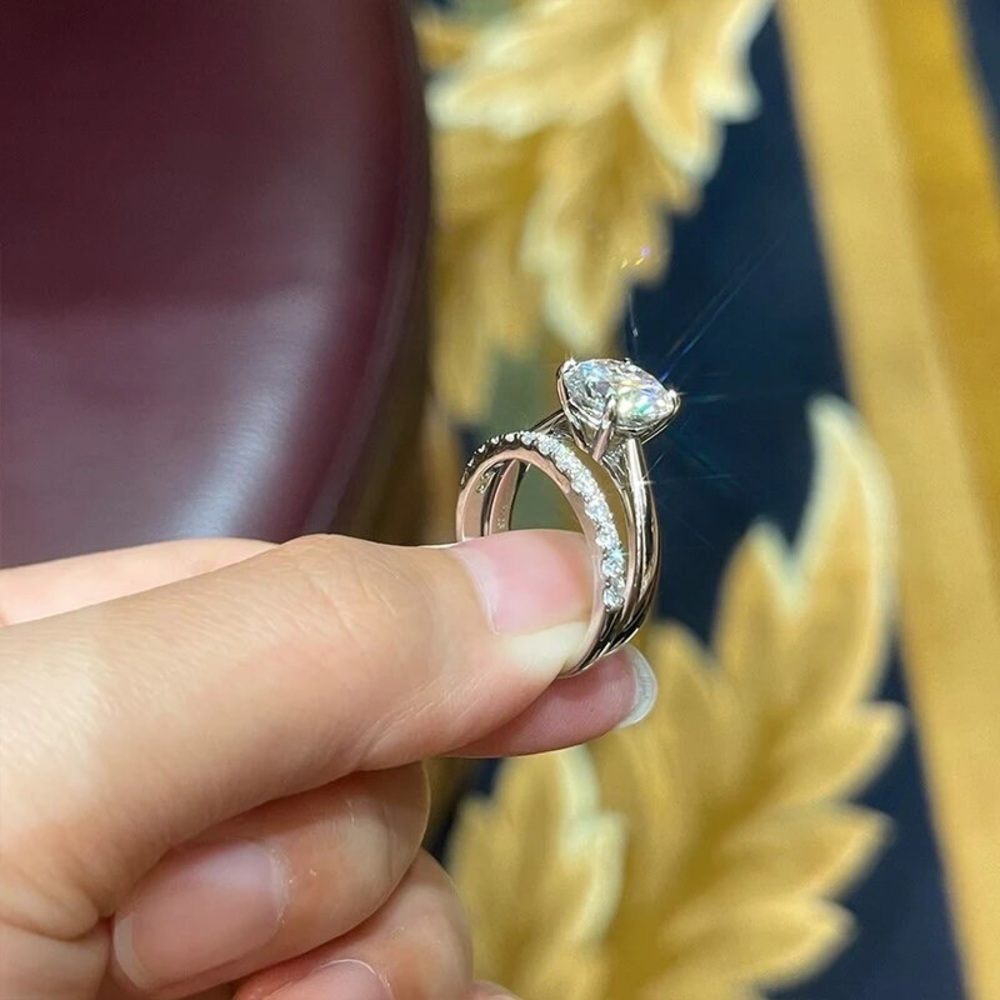 18K Certified 2 Ct. Moissanite Diamond ring & wedding band set